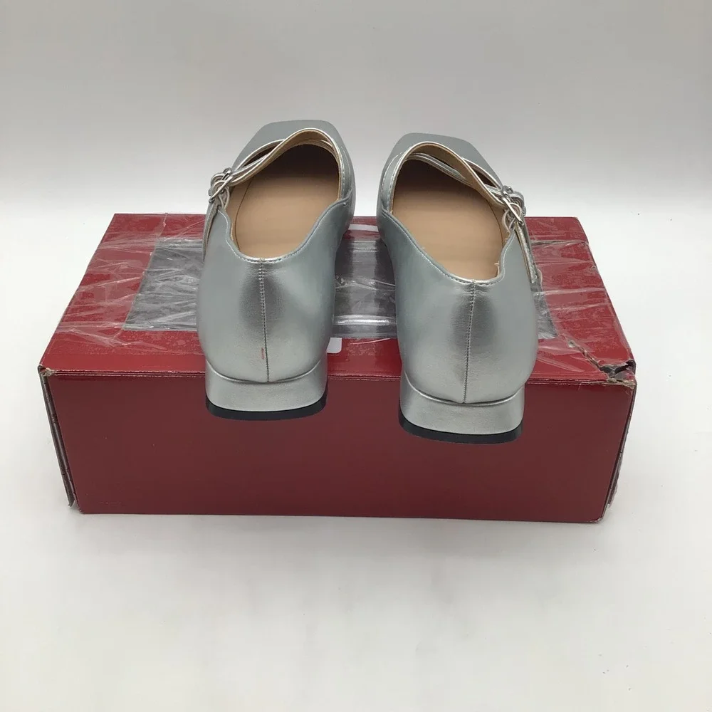 Journee Collection Gredah Silver Metallic Square Toe Mary Jane Flats Size 7M NEW